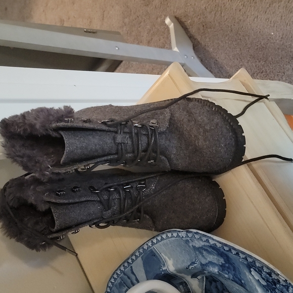 Boots - Picture 2 of 2